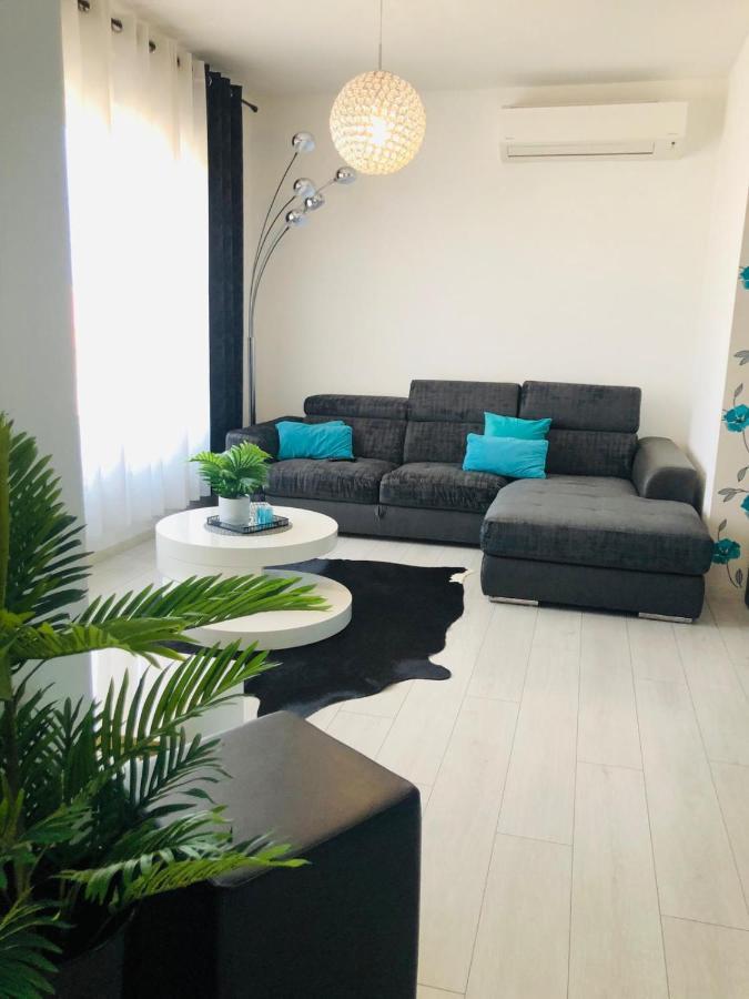 Apartments Slavica シベニク エクステリア 写真