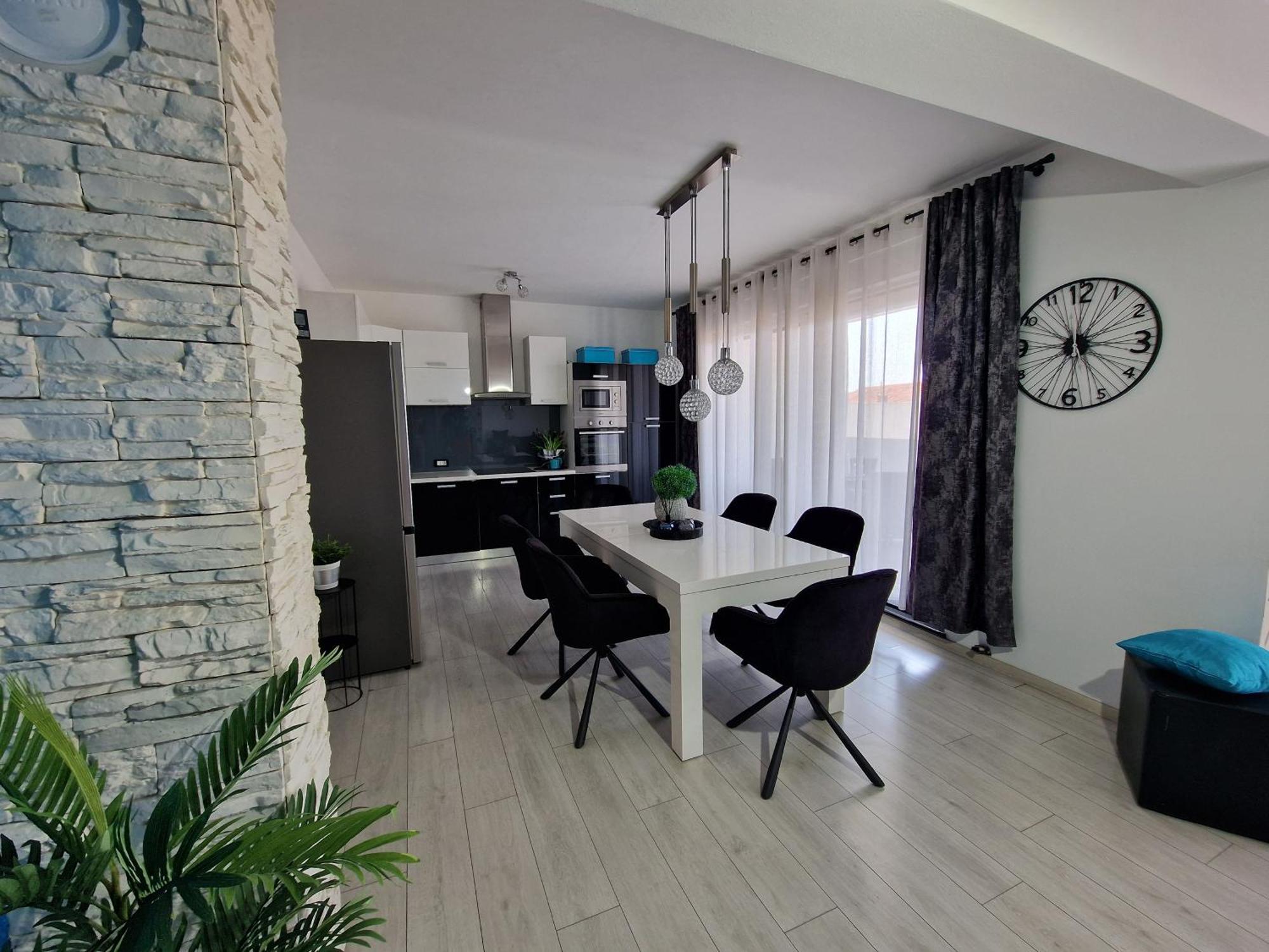 Apartments Slavica シベニク 部屋 写真