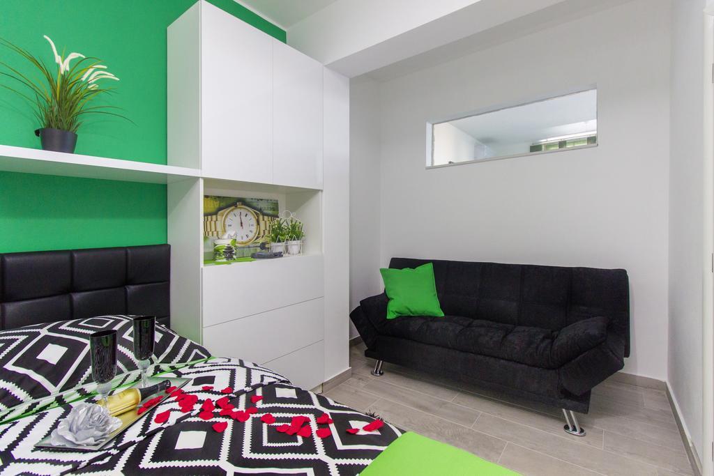 Apartments Slavica シベニク エクステリア 写真