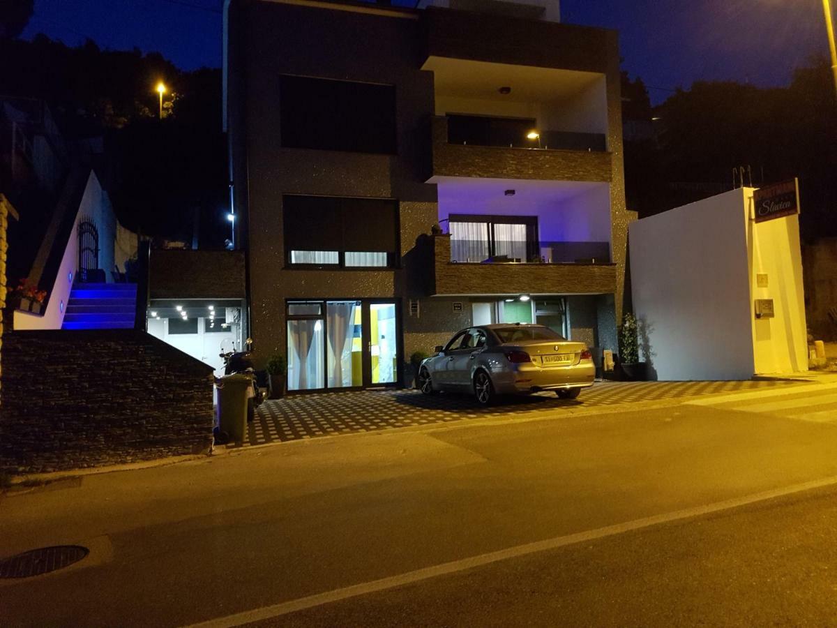 Apartments Slavica シベニク エクステリア 写真