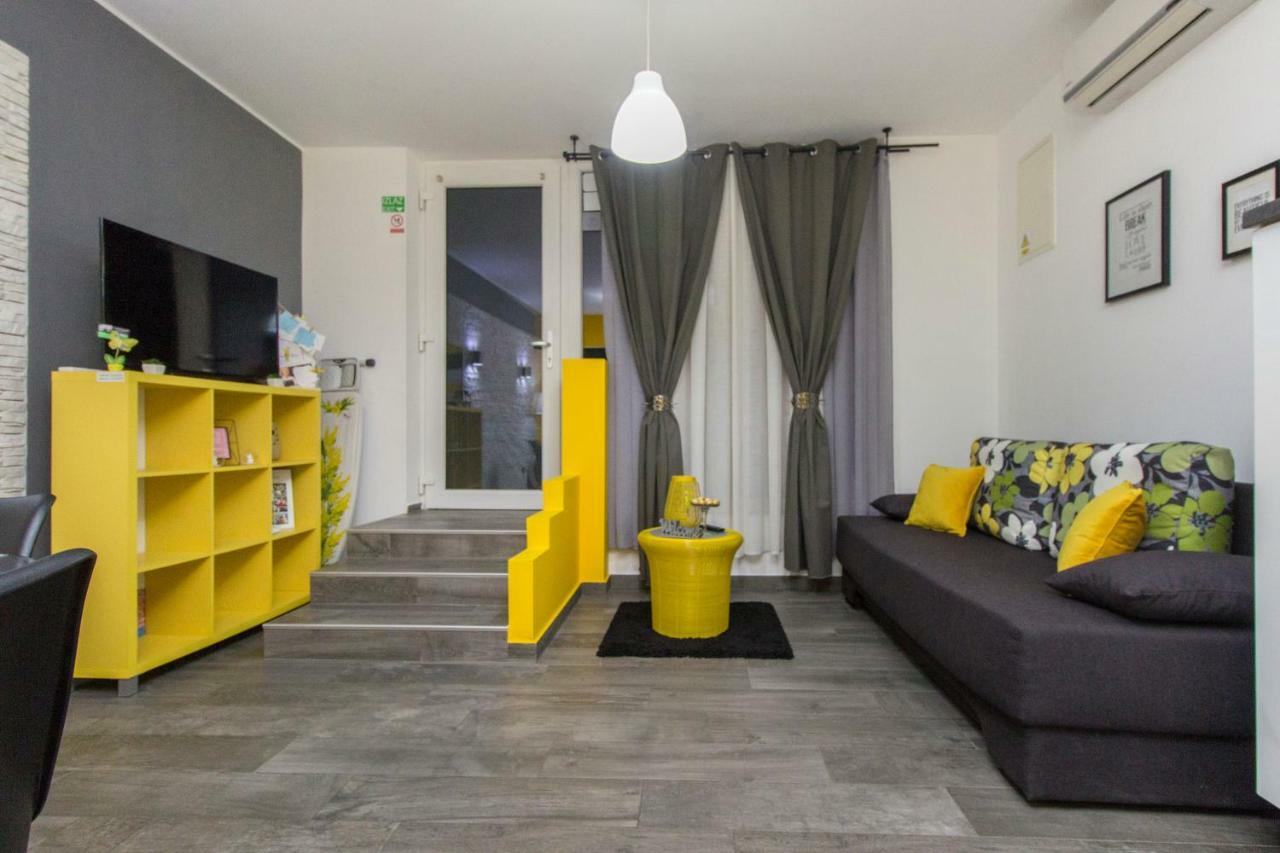 Apartments Slavica シベニク エクステリア 写真